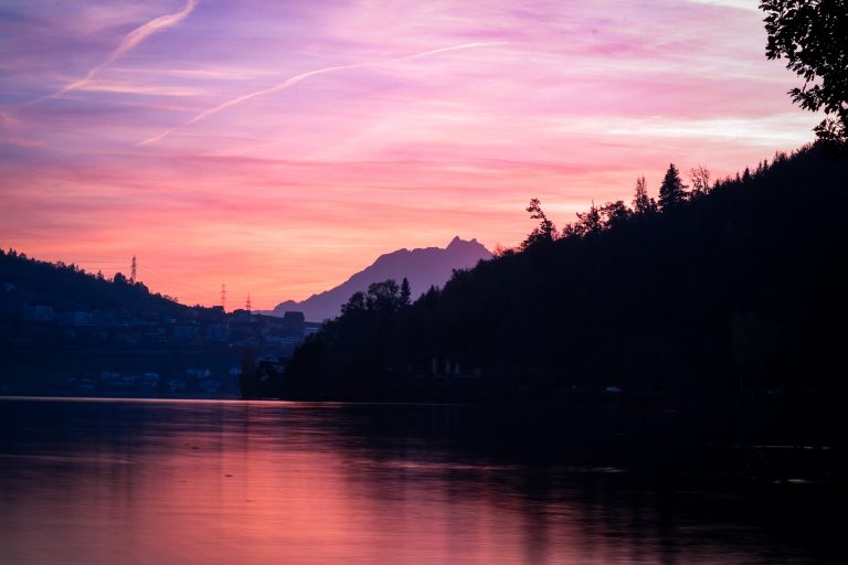 Pilatus und Herbstlicher Sonnenuntergang